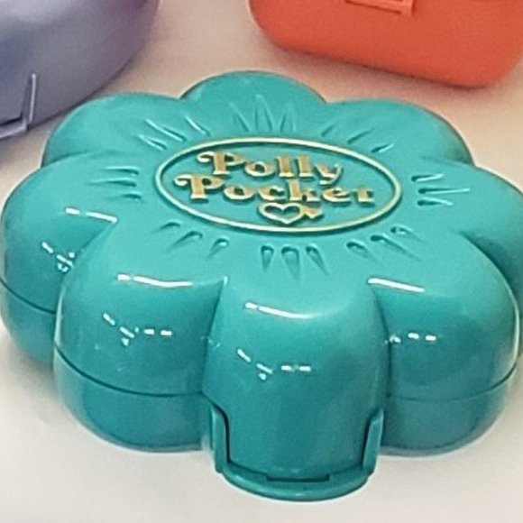 SOLD ❤ 1990 Water park Fun complete set vintage polly pocket bluebird - Picture 2 of 2